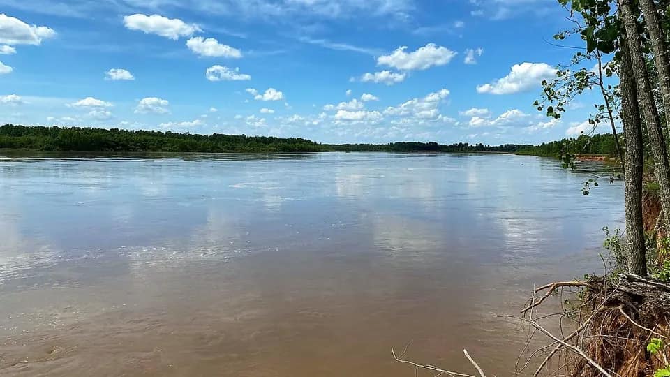 1,000 acre farm in McCurtain County, Oklahoma