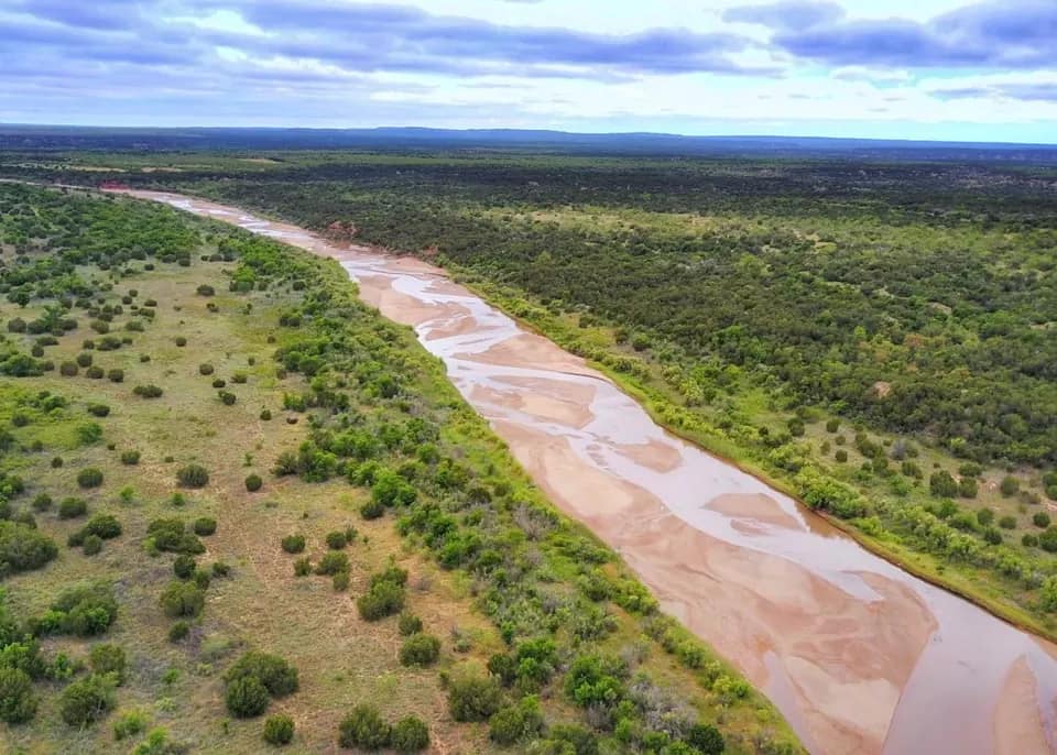 2,000 acre hunting land in Hardeman County, Texas