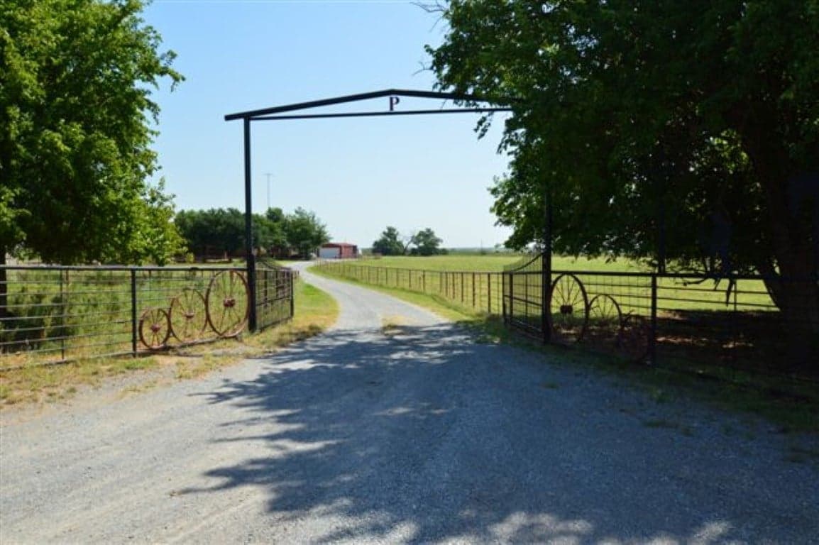 Overview of 57 acre ranch in Wilbarger County, Texas