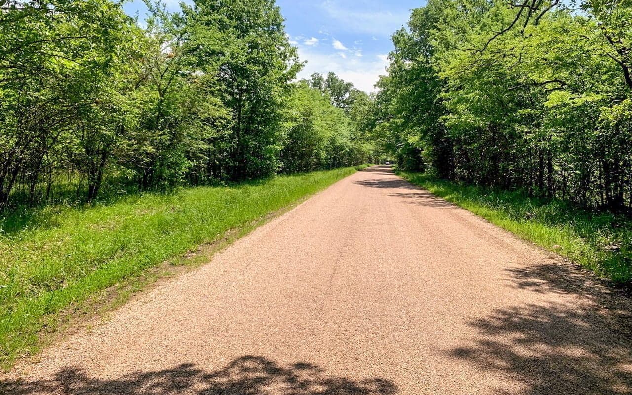 Overview of 16.26 acre ranch in Titus County, Texas