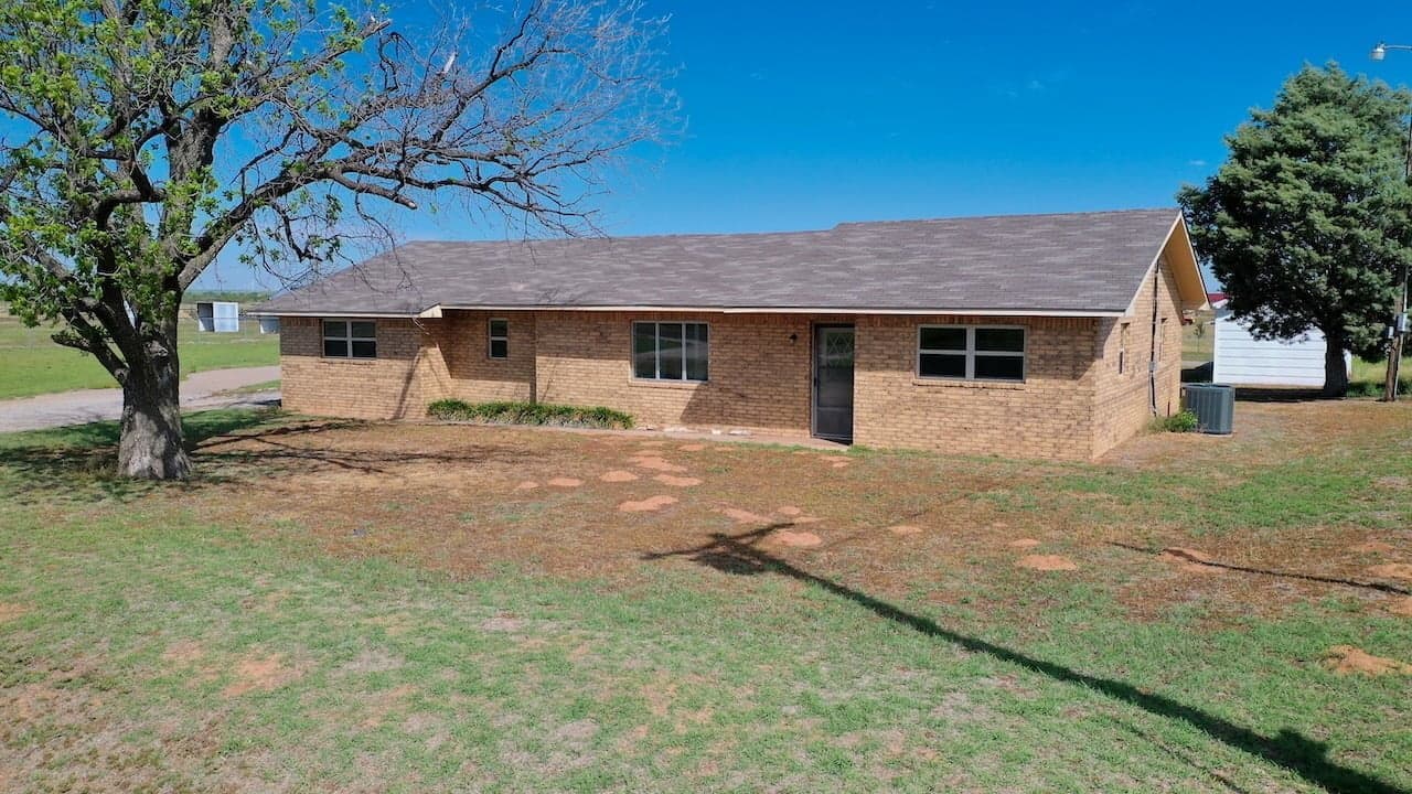 Overview of 1 acre farm in Wilbarger County, Texas