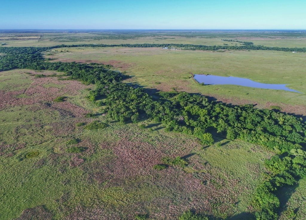 2,100 acres in Clay County