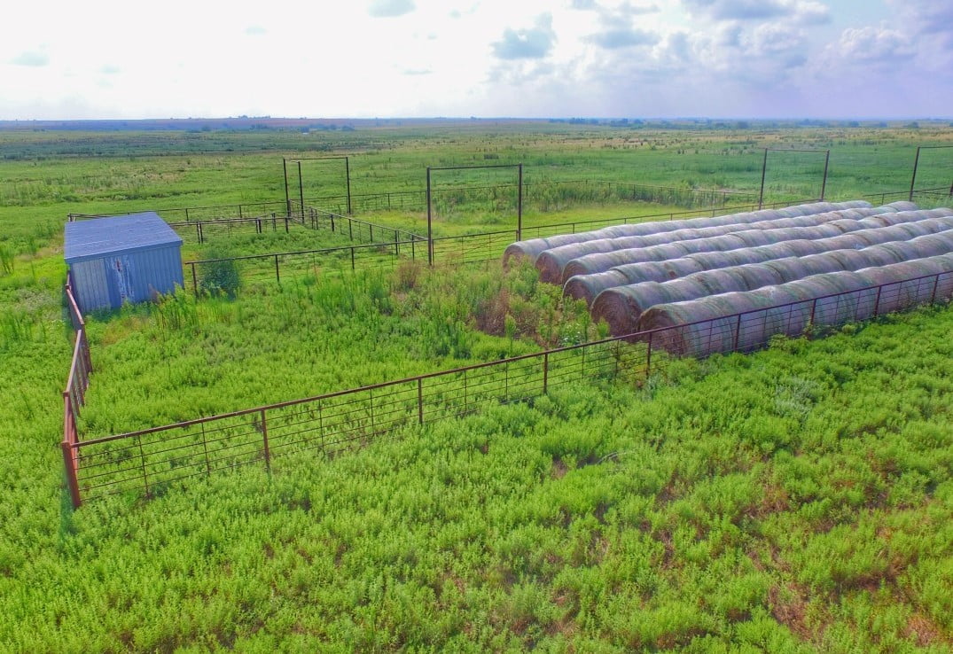 320 acres in Clay County