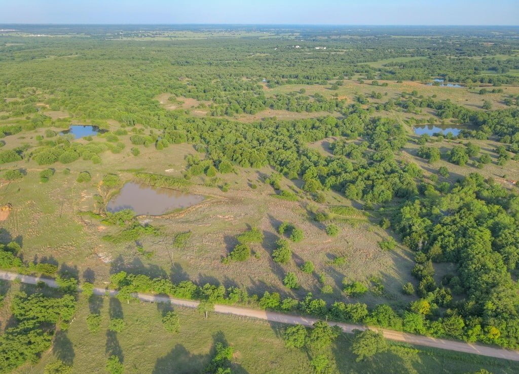 25 acres in Montague County