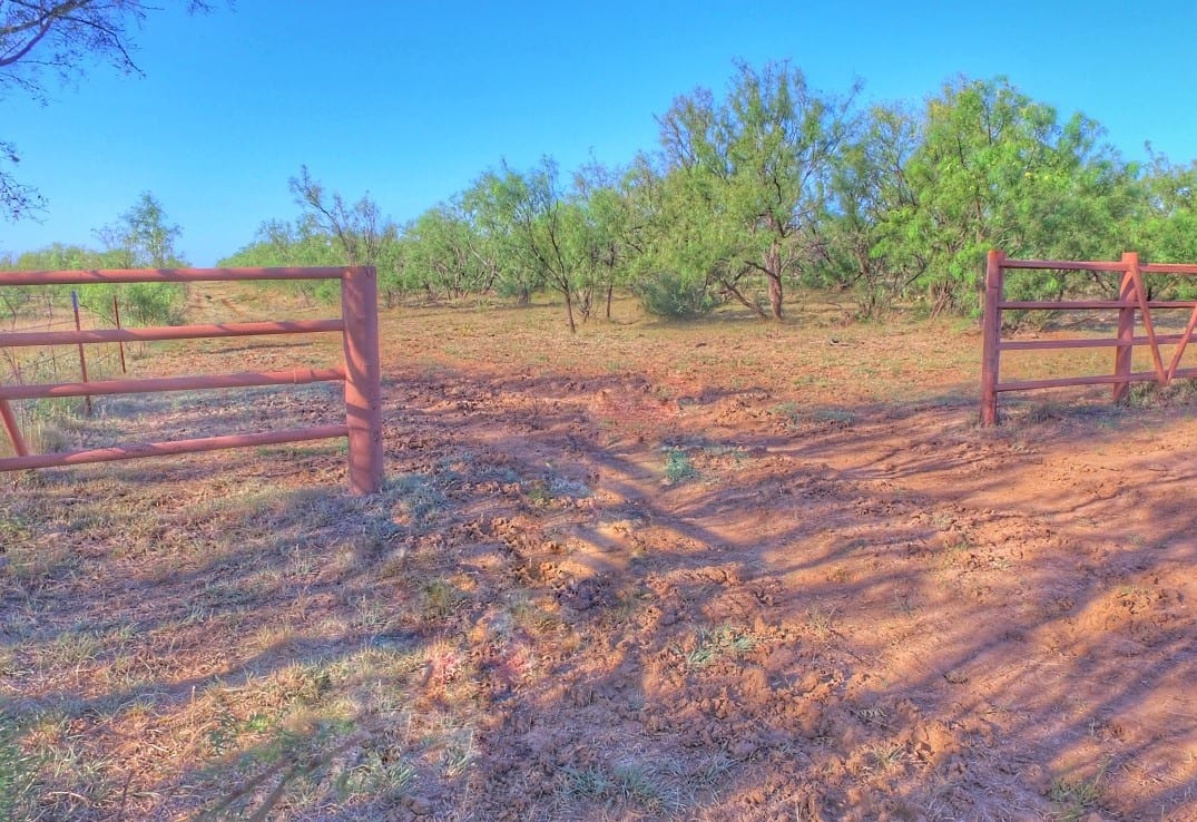 359 acres in Baylor County
