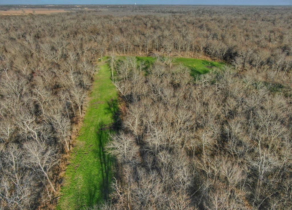 1,511 acres in Delta County