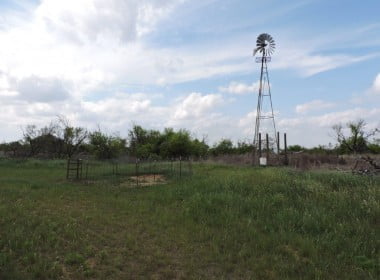898 acres in Hardeman County