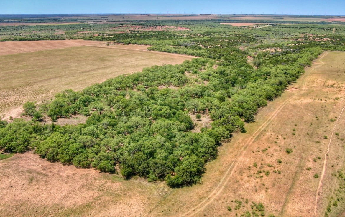 218 acres in Knox County