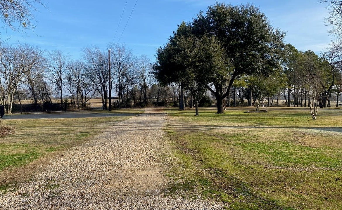 5 acres in Hopkins County
