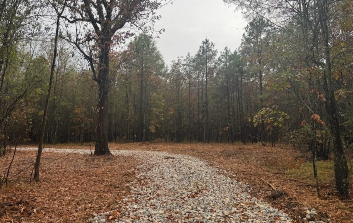 5 acres in Red River County