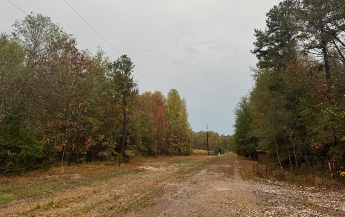 5 acres in Red River County