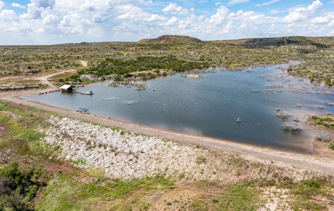 1,765 acres in Hardeman County
