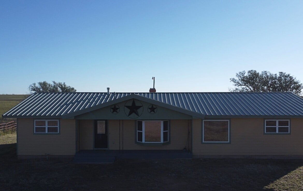 Home on 11 acres in Fisher County