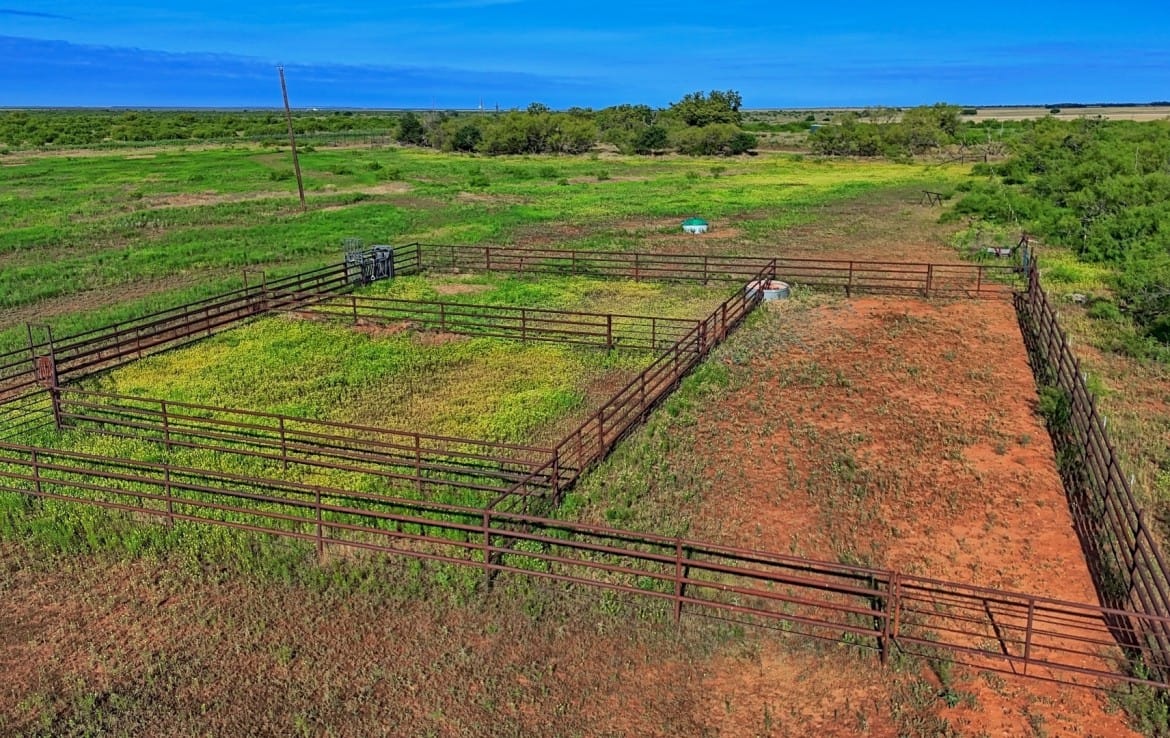 335 acres in Hardeman County