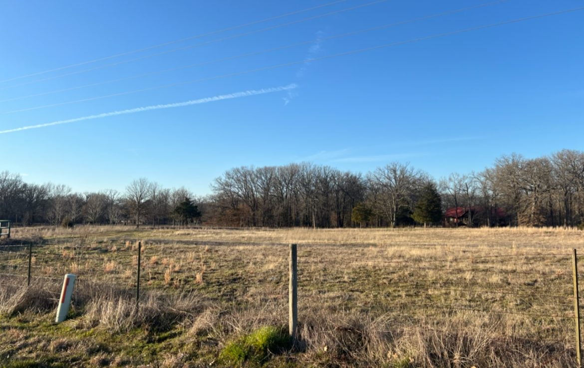 11 acres in Titus County