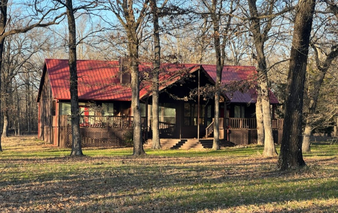 11 acres in Titus County