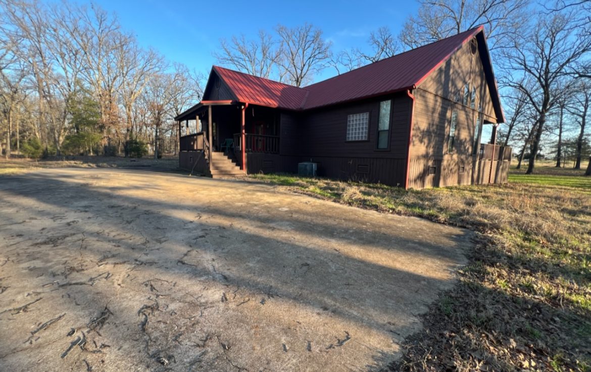 11 acres in Titus County