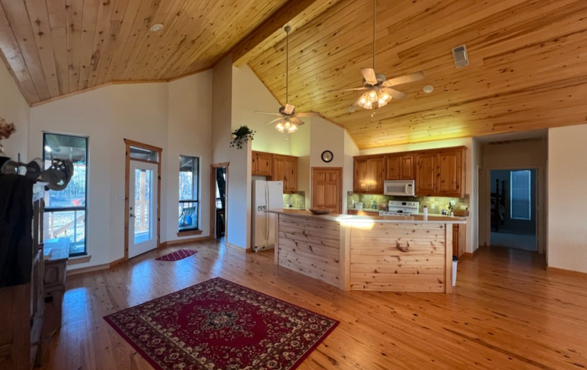 11 acres in Titus County