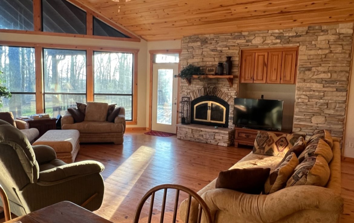 11 acres in Titus County