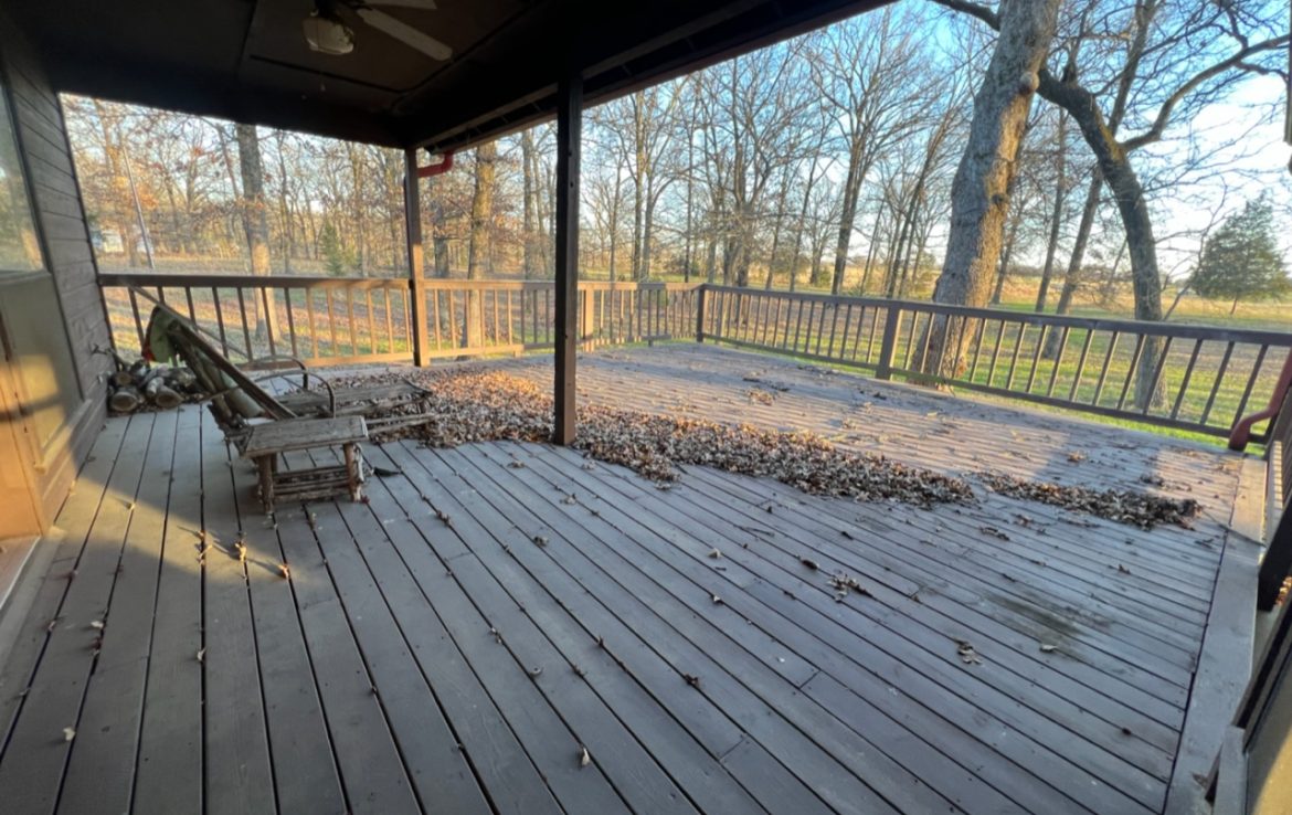 11 acres in Titus County