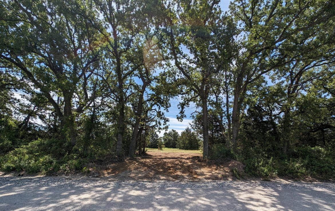 11 acres in Montague County