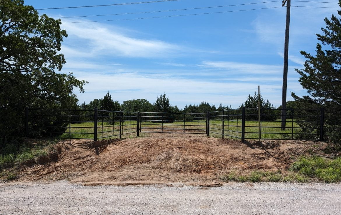 11 acres in Montague County