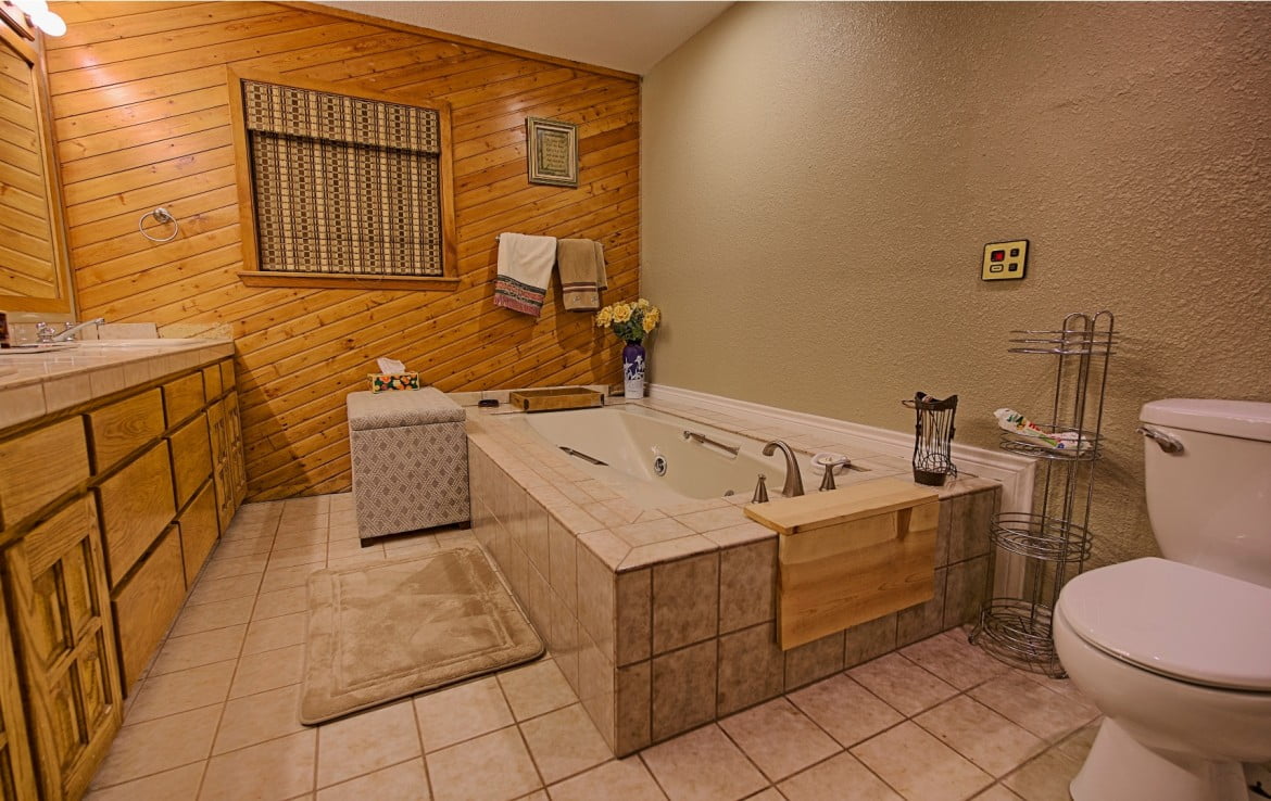 77 acres in Wood County