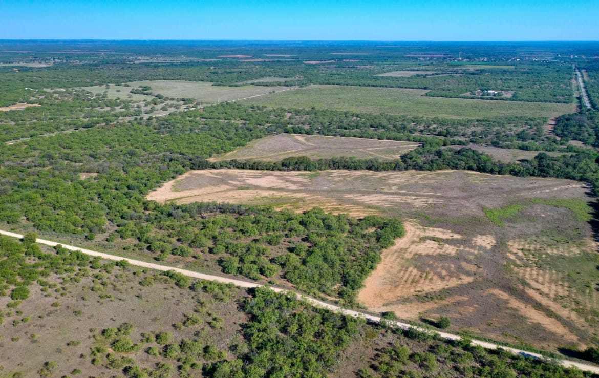 278 acres in Callahan and Shackelford County