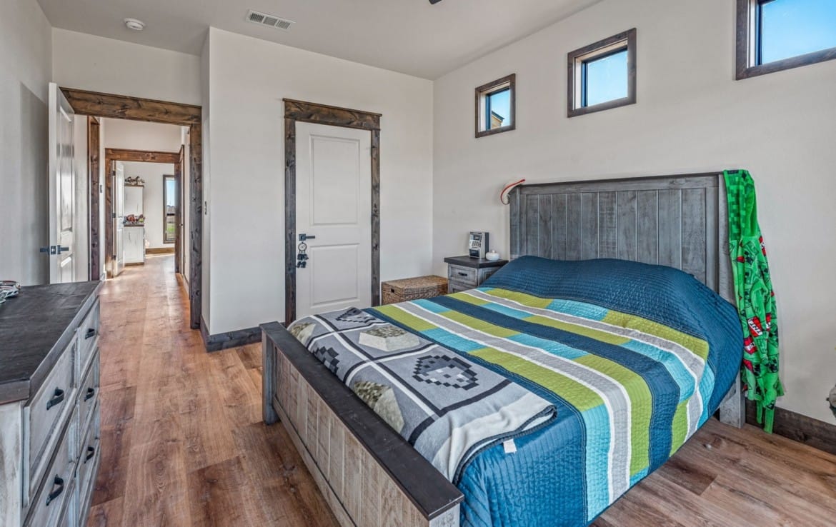 10 acres with Home in Clay County