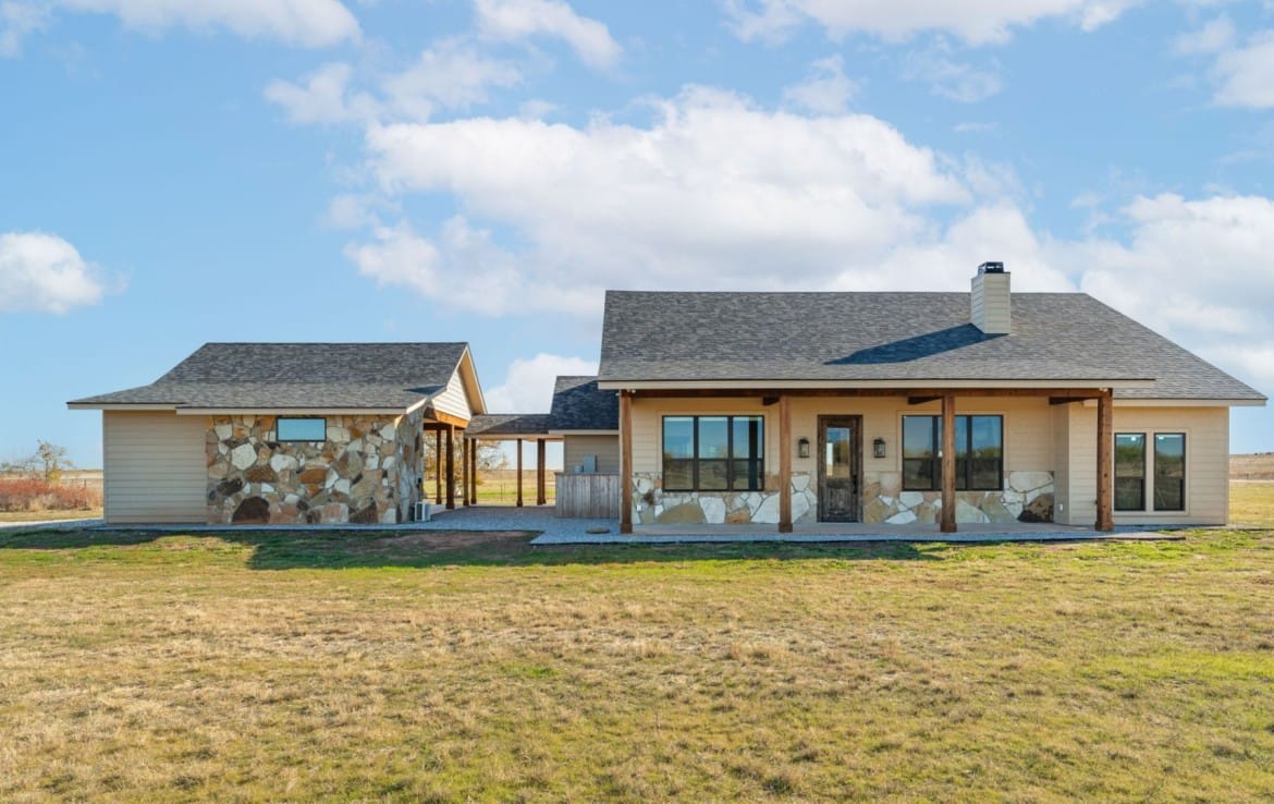 10 acres with Home in Clay County