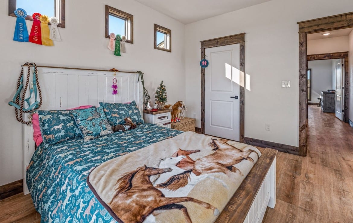 10 acres with Home in Clay County