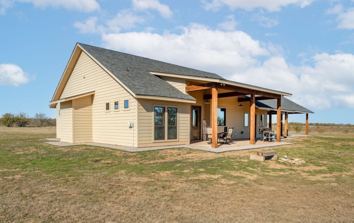 10 acres with Home in Clay County