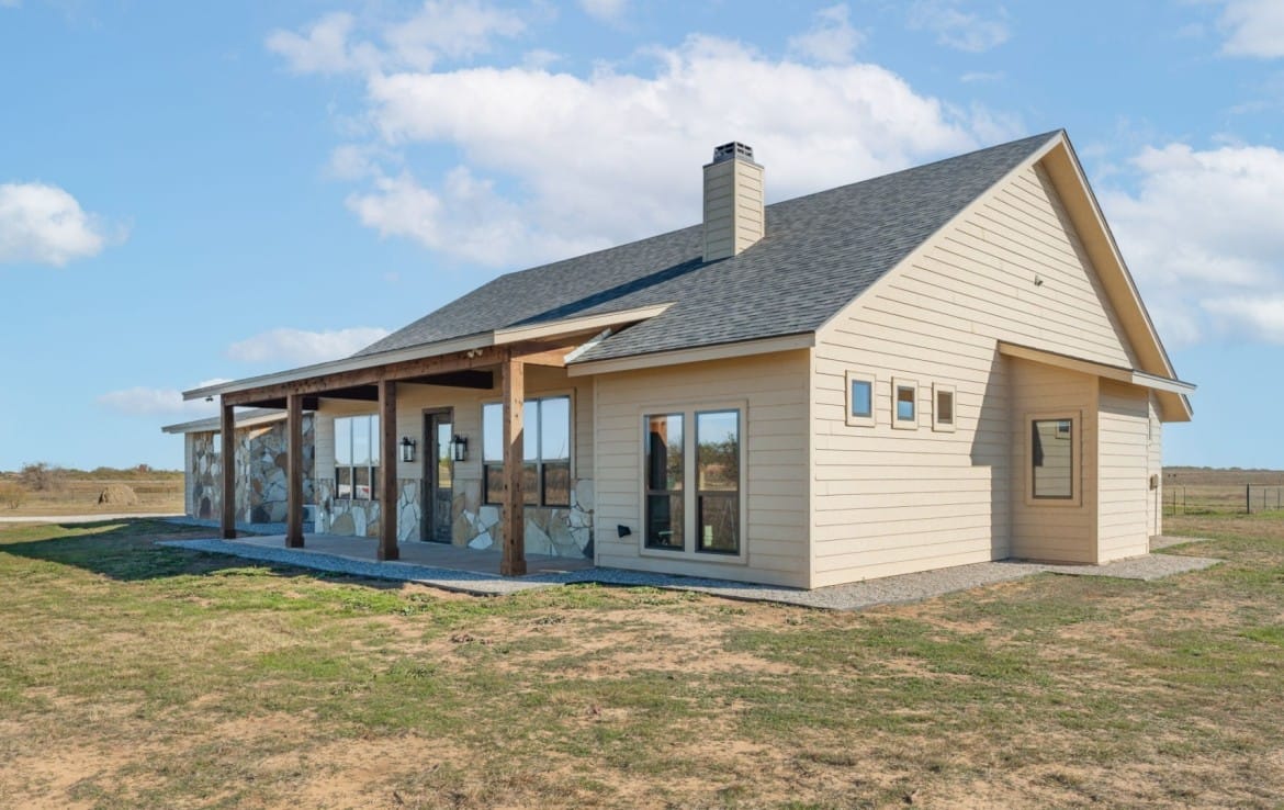 10 acres with Home in Clay County