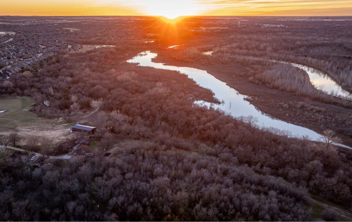 6 acres in Denton County