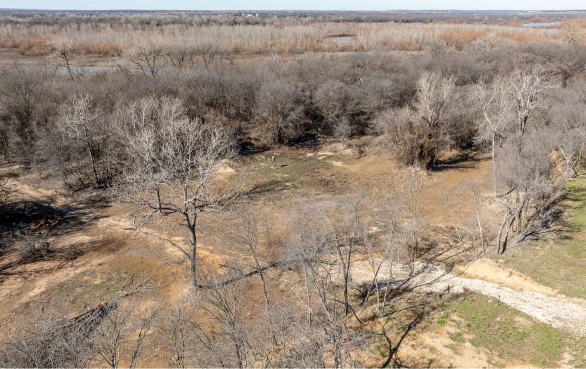 6 acres in Denton County