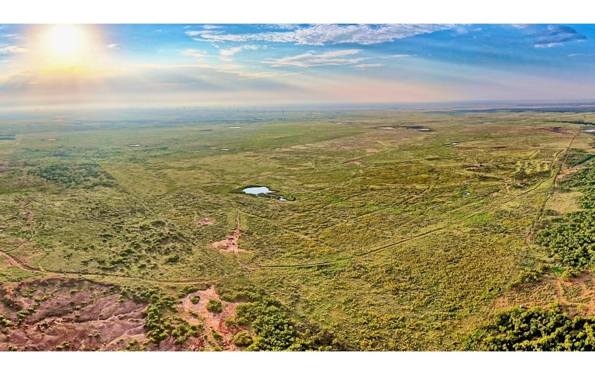1022 acres in Archer County