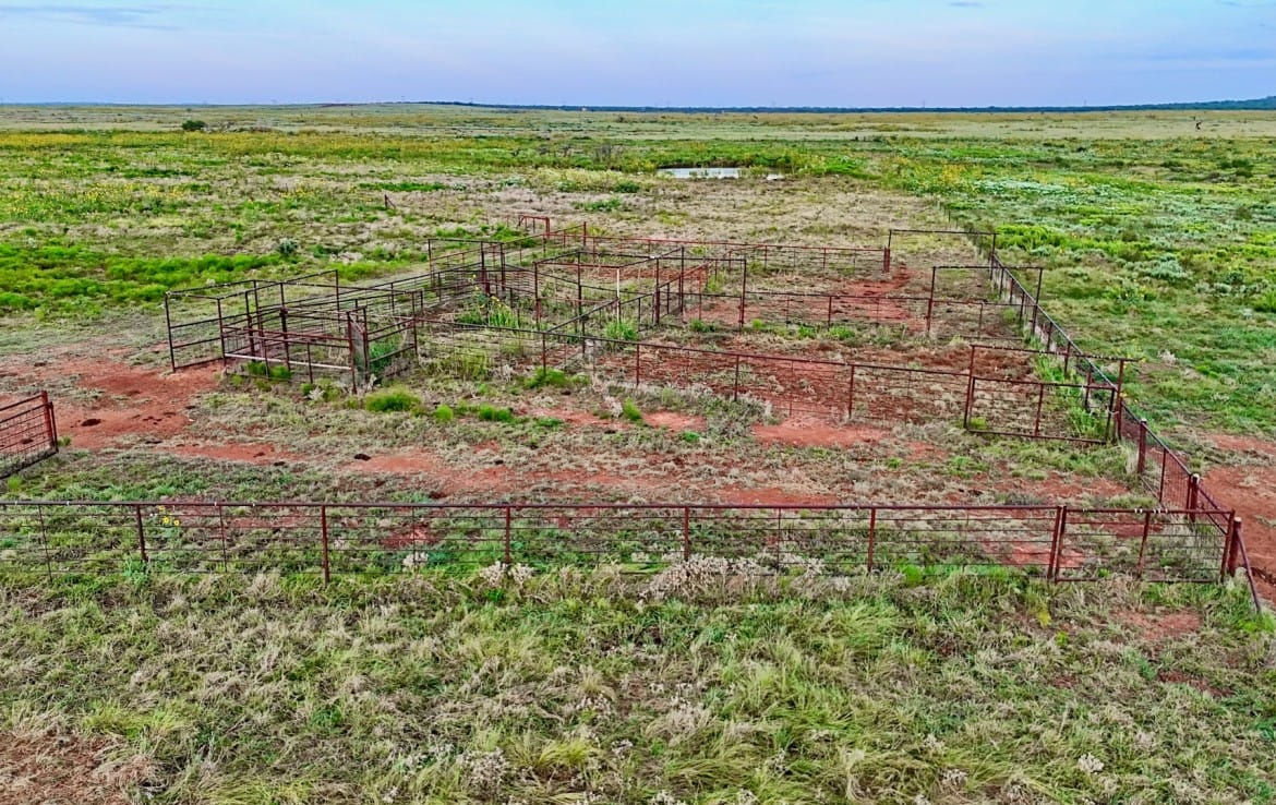 1022 acres in Archer County