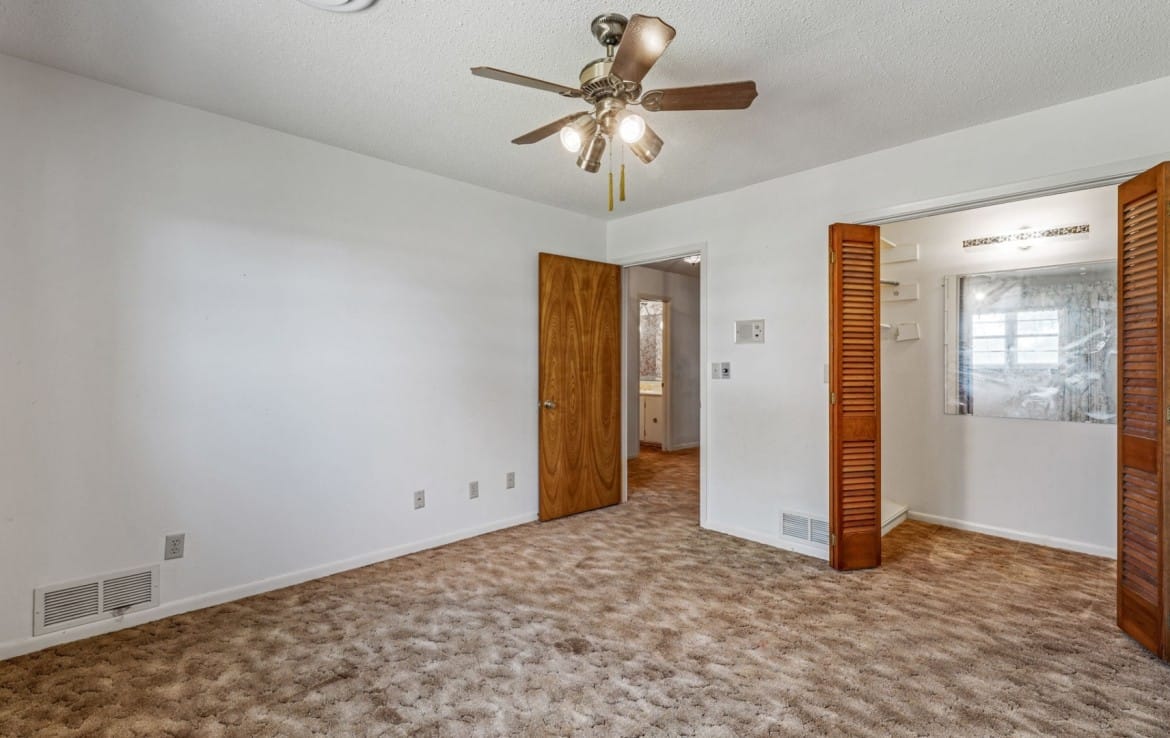 7 acres with Home in Hardeman County