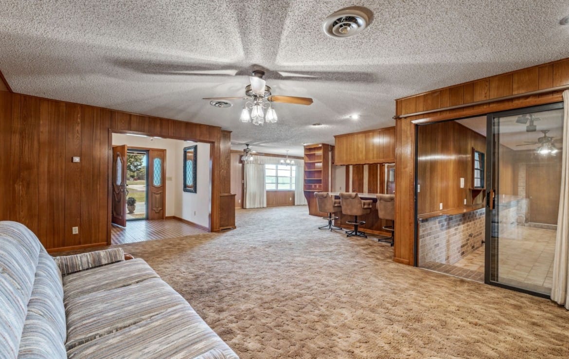 7 acres with Home in Hardeman County