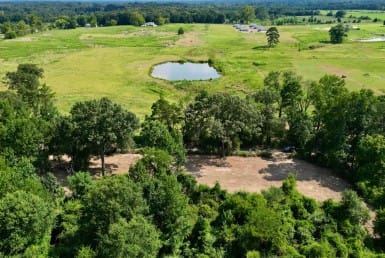 3 acres in Camp County