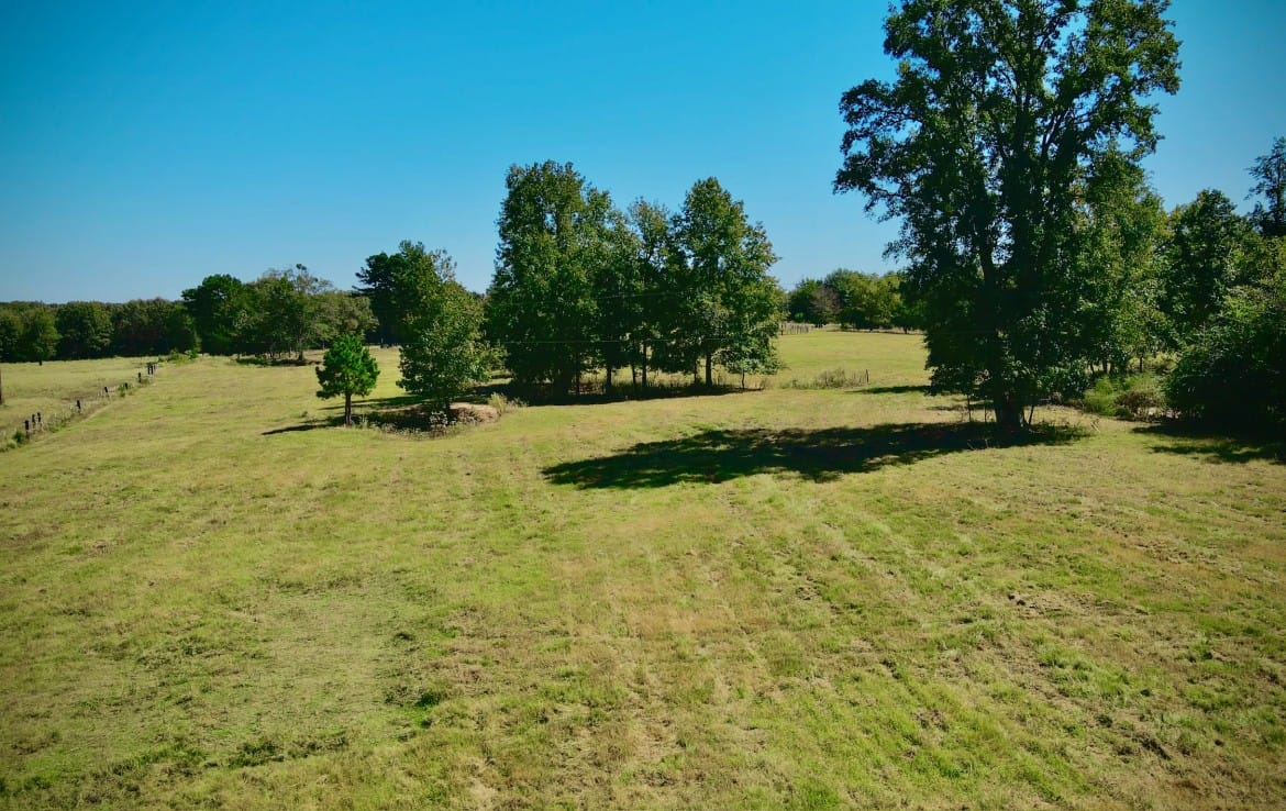 15 acres in Camp County