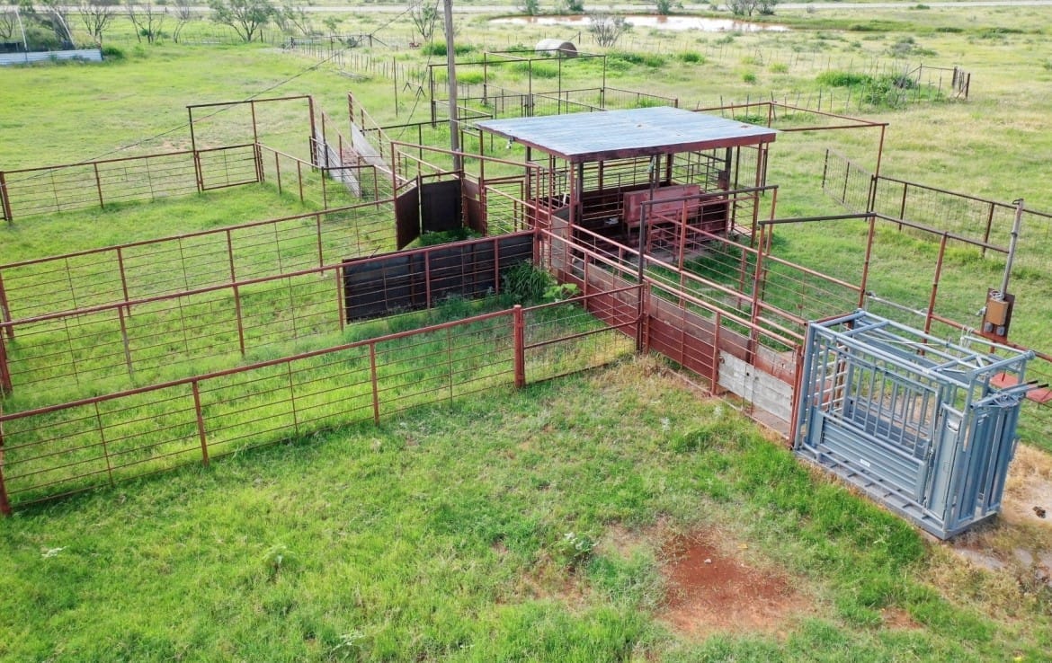 2498 acres in Archer County