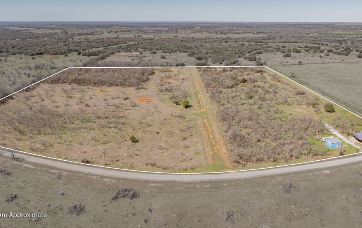 38 acres in Eastland County