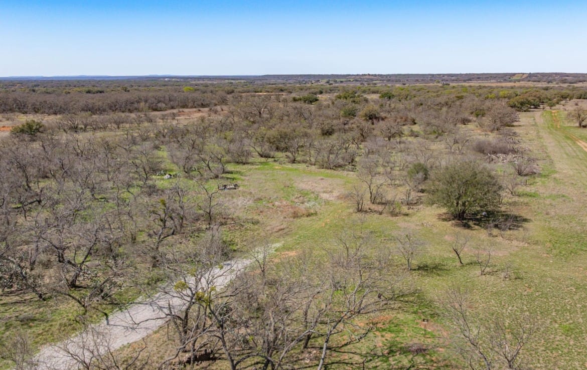 38 acres in Eastland County