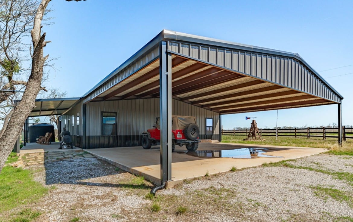 38 acres in Eastland County