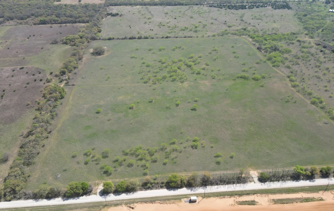 25 acres in Eastland County