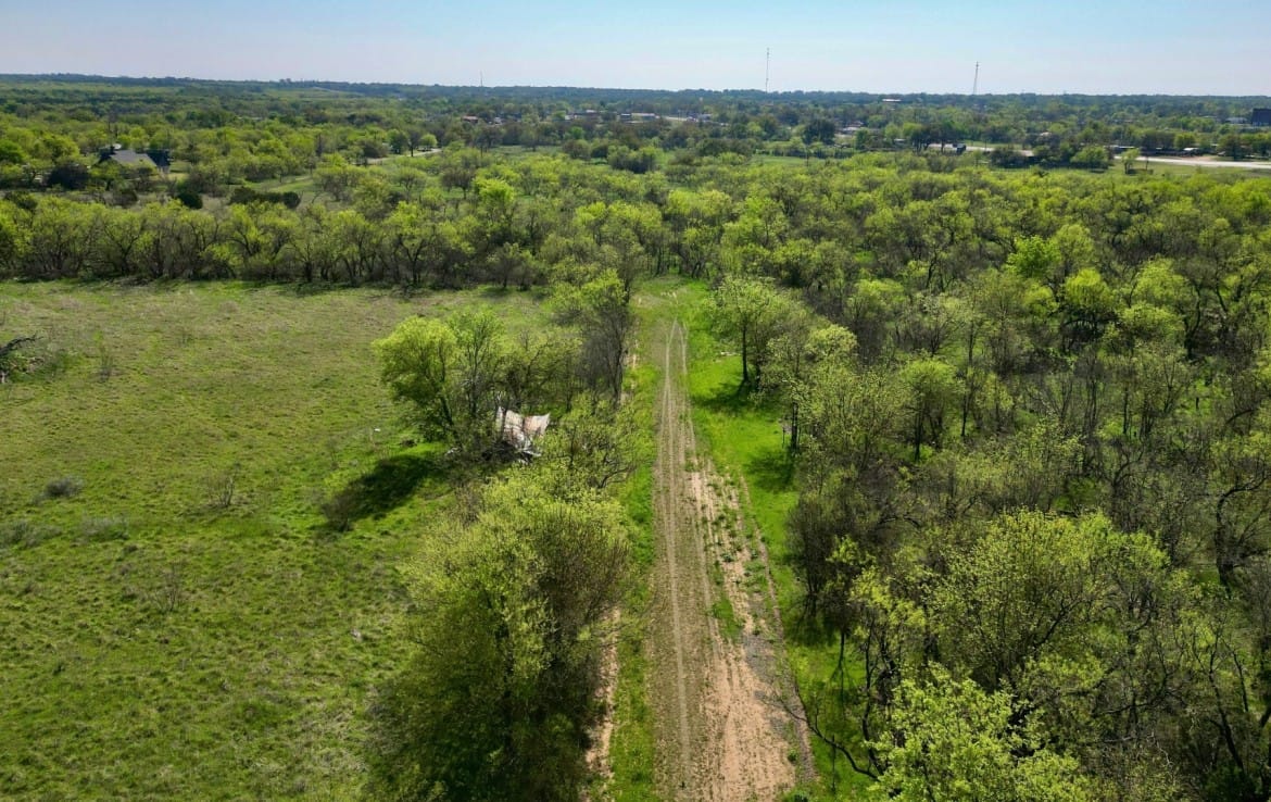 5 acres in Eastland County