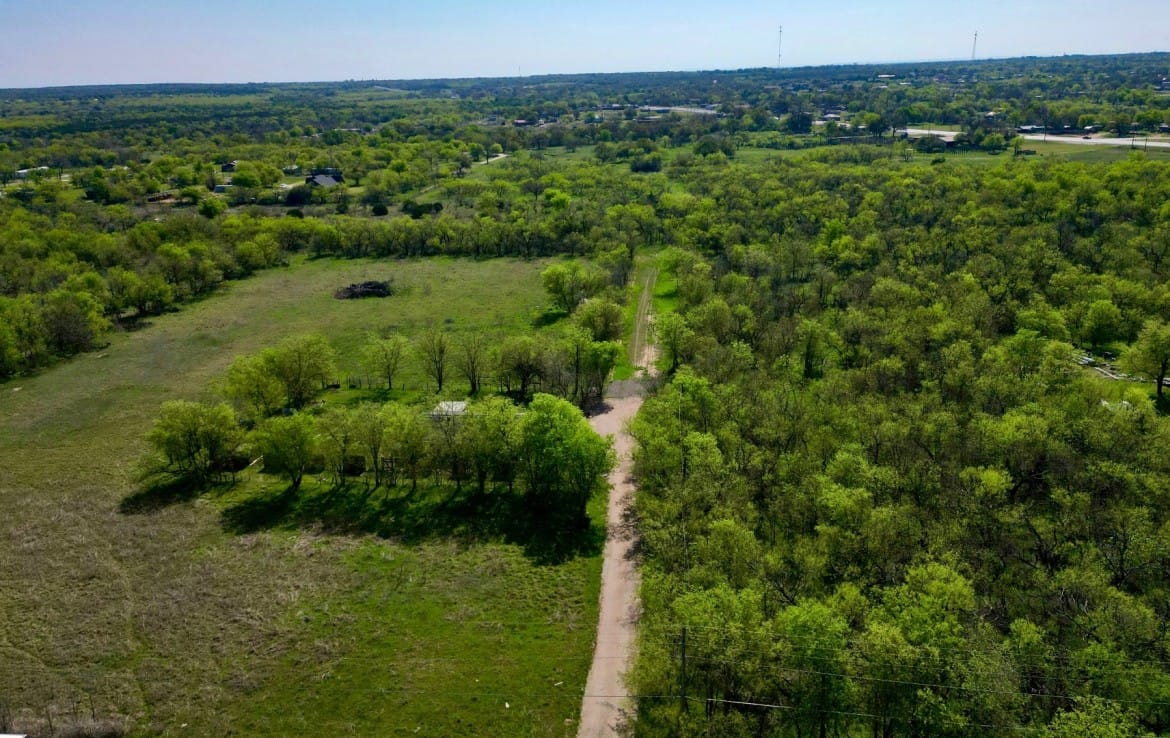 5 acres in Eastland County
