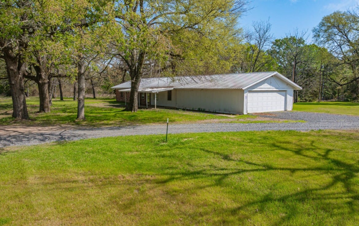 521 acres in Cass County